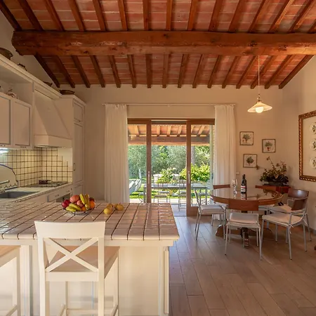 Villa Bolgheri Vermentino Castagneto Carducci Donoratico
